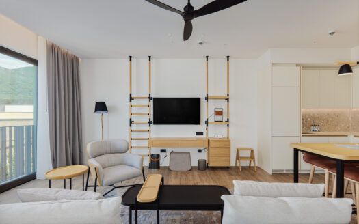 Studio in Mistral Building, Boka Place