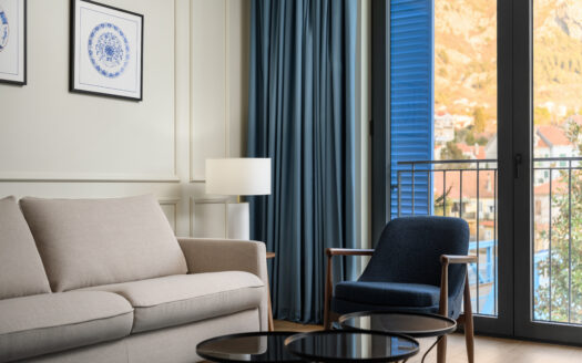 Branded two-bedroom apartment with marine/sea view, Movenpick 5* Teuta Residences