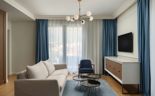 Branded one-bedroom apartment with sea view, Movenpick 5* Teuta Residences