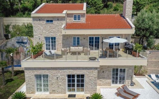 Villa Podi with panoramic sea view