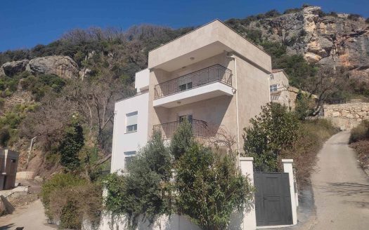 House for sale, Perazića Do