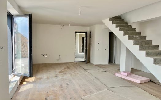 Luxurious four-room apartment in Divčibare with a panoramic view and a private sauna.