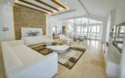 Three-bedroom apartment in the heart of Budva