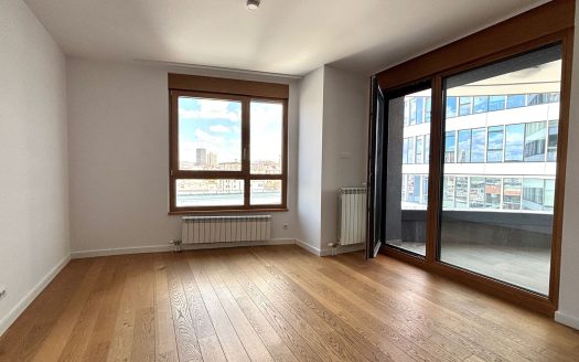 Skyline, family 3-bedroom apartment