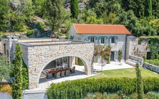 Boutique Villa “Stone House”