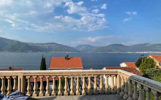 Family House in Krašići, Tivat