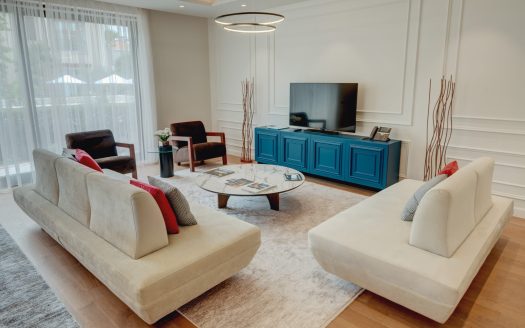 Spacious three-bedroom apartment in Village Residence