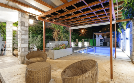 Family house, Dumidran, Tivat