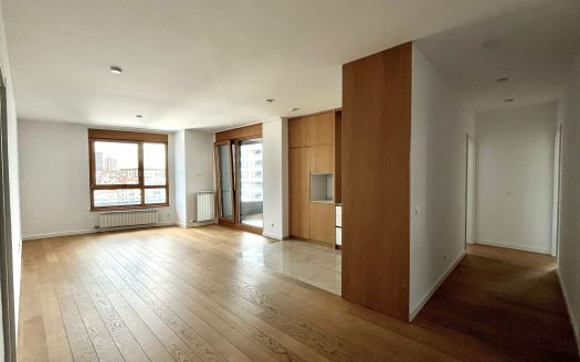 Skyline, family 3-bedroom apartment