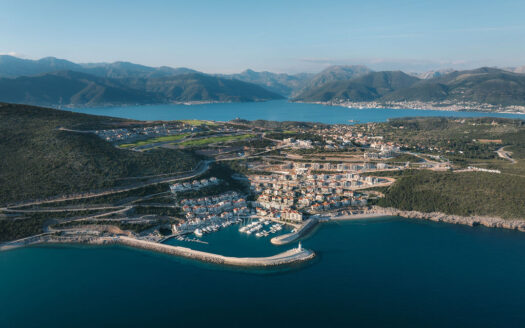 Three-bedroom apartment at Horizon, Lustica Bay